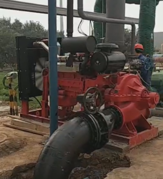 東營*化工有限公司二期項目工地，固定式柴油機泵現(xiàn)場調(diào)試